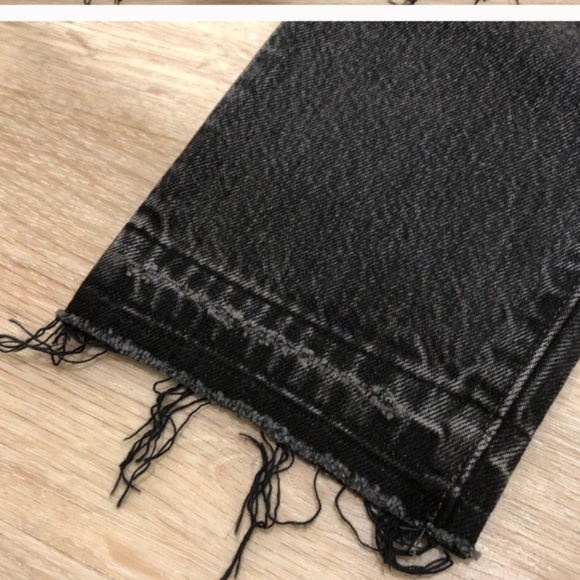 Aritzia Levi's 501 Skinny Ankle Jeans Only Yours - Picture 6 of 6